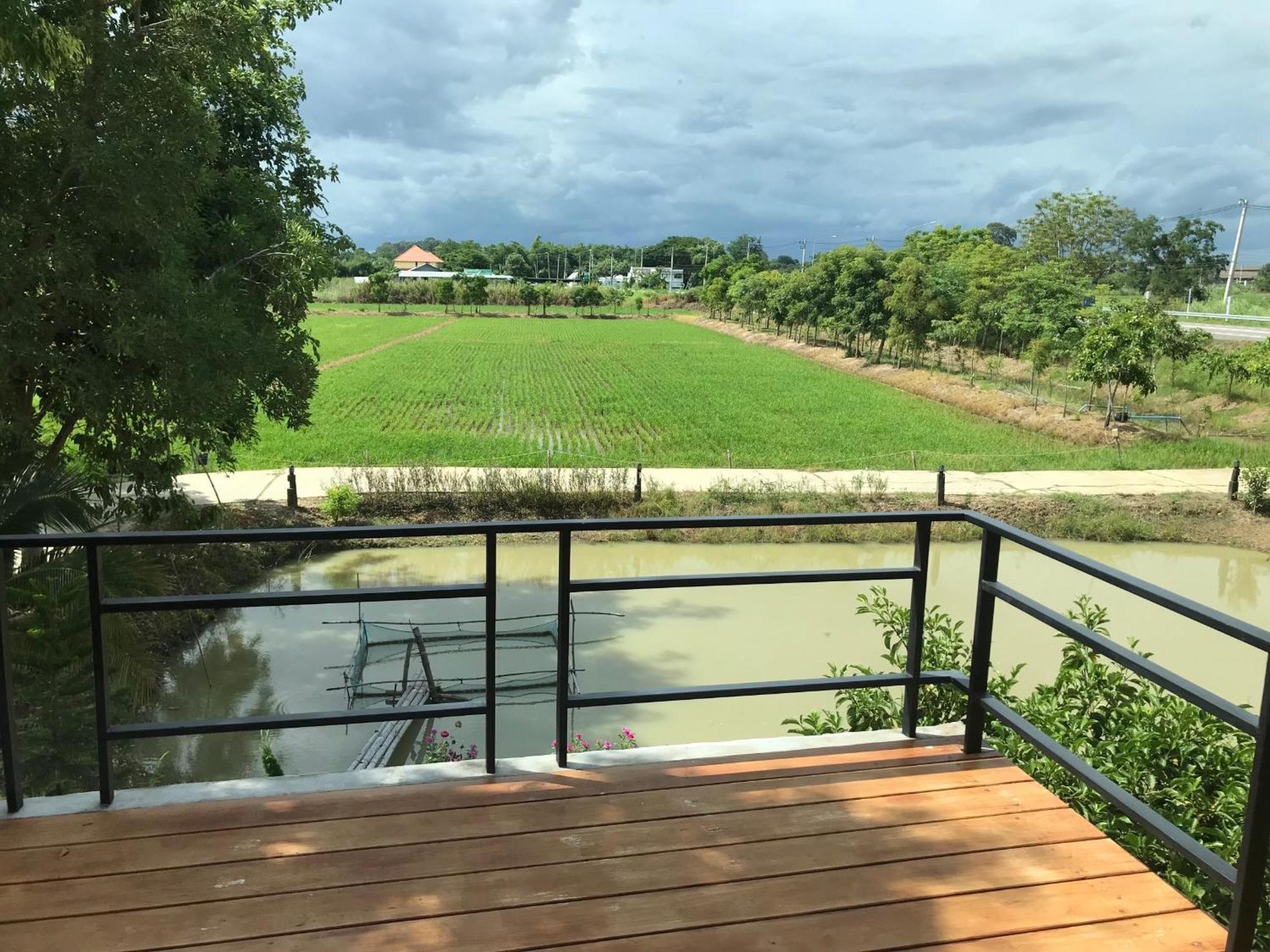 บ้านกลางเกาะ รีสอร์ท Uthai Thani Bagian luar foto
